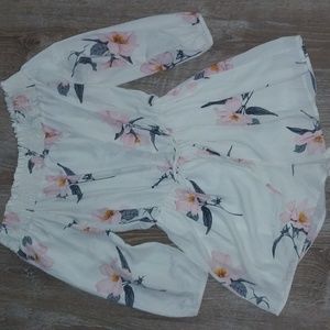 I JOAH floral jumper nwot size Medium